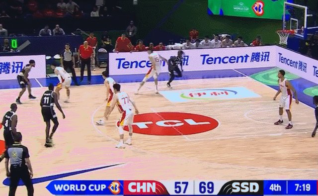 琼斯个人能力投.gif