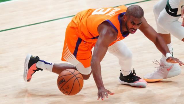 1626505236596047549.jpg chris-paul-suns-turnover.jpg